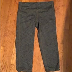 Athleta crop Chaturanga - grey marble